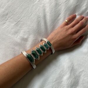 Isharya hand cuff